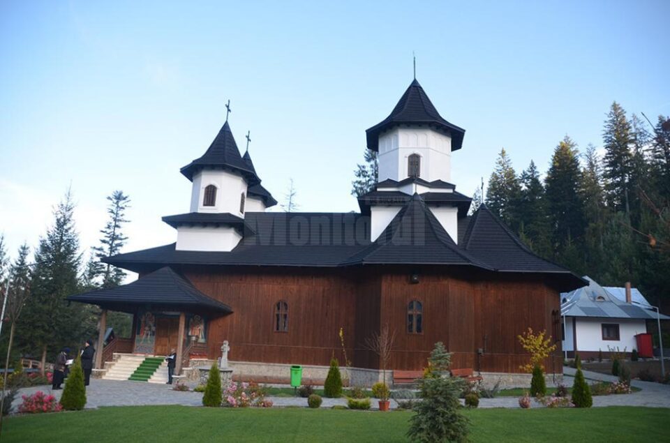 Binecuvântare arhierească la Mănăstirea Plutonița Doroteia