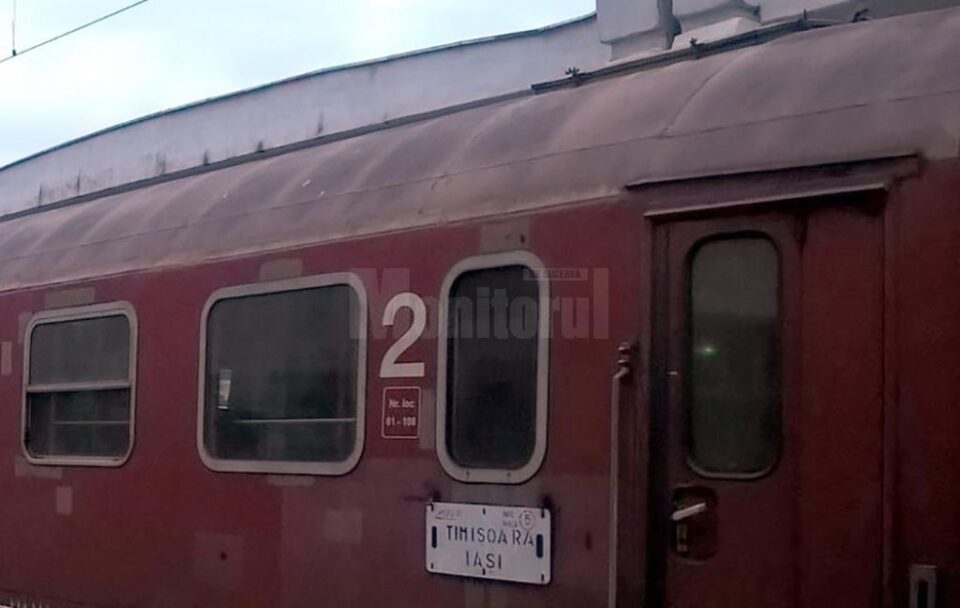 După o oră și 15 minute de stat în stația Vama, trenul InterRegio 1834 a plecat spre Suceava După o oră și 15 minute de stat în stația Vama, trenul InterRegio 1834 a plecat spre Suceava