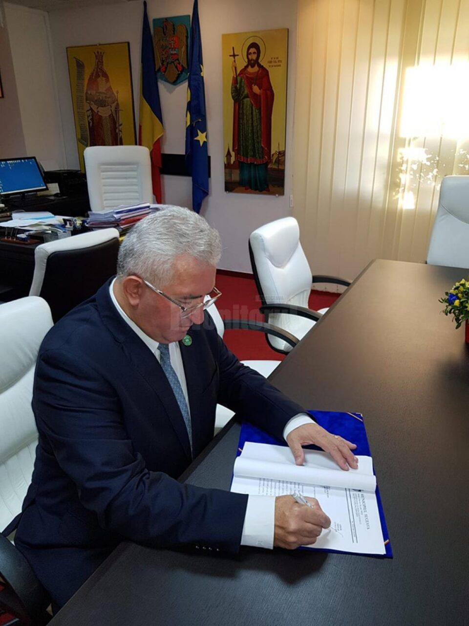 Achiziția a cinci autobuze electrice pentru transportul public local a fost semnată miercuri