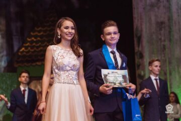 Miss și Mister Boboc la Colegiul Național de Informatică, aleși în atmosfera magică a „Orașului de smarald”