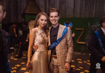 Miss și Mister Boboc la Colegiul Național de Informatică, aleși în atmosfera magică a „Orașului de smarald”