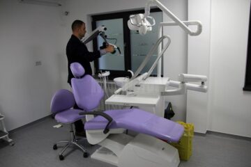 Dr. Alexandru Maier și-a inaugurat noul cabinet stomatologic din Suceava
