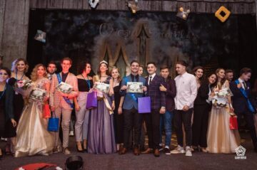 Miss și Mister Boboc la Colegiul Național de Informatică, aleși în atmosfera magică a „Orașului de smarald”