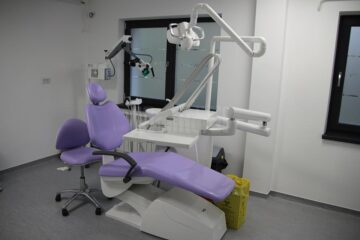 La noul cabinet al doctorului Alexandru Maier pacienții vor beneficia de toate serviciile stomatologice de care vor avea nevoie