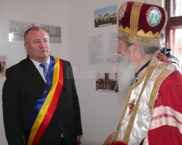 Primarul Gheorghe Fron și ÎPS Pimen în Muzeul Unirii