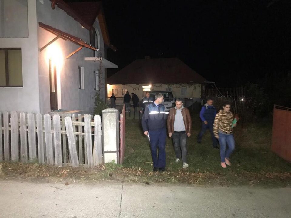 Un polițist de la Secția Burdujeni a fost găsit spânzurat în casa din Mihoveni în care locuia