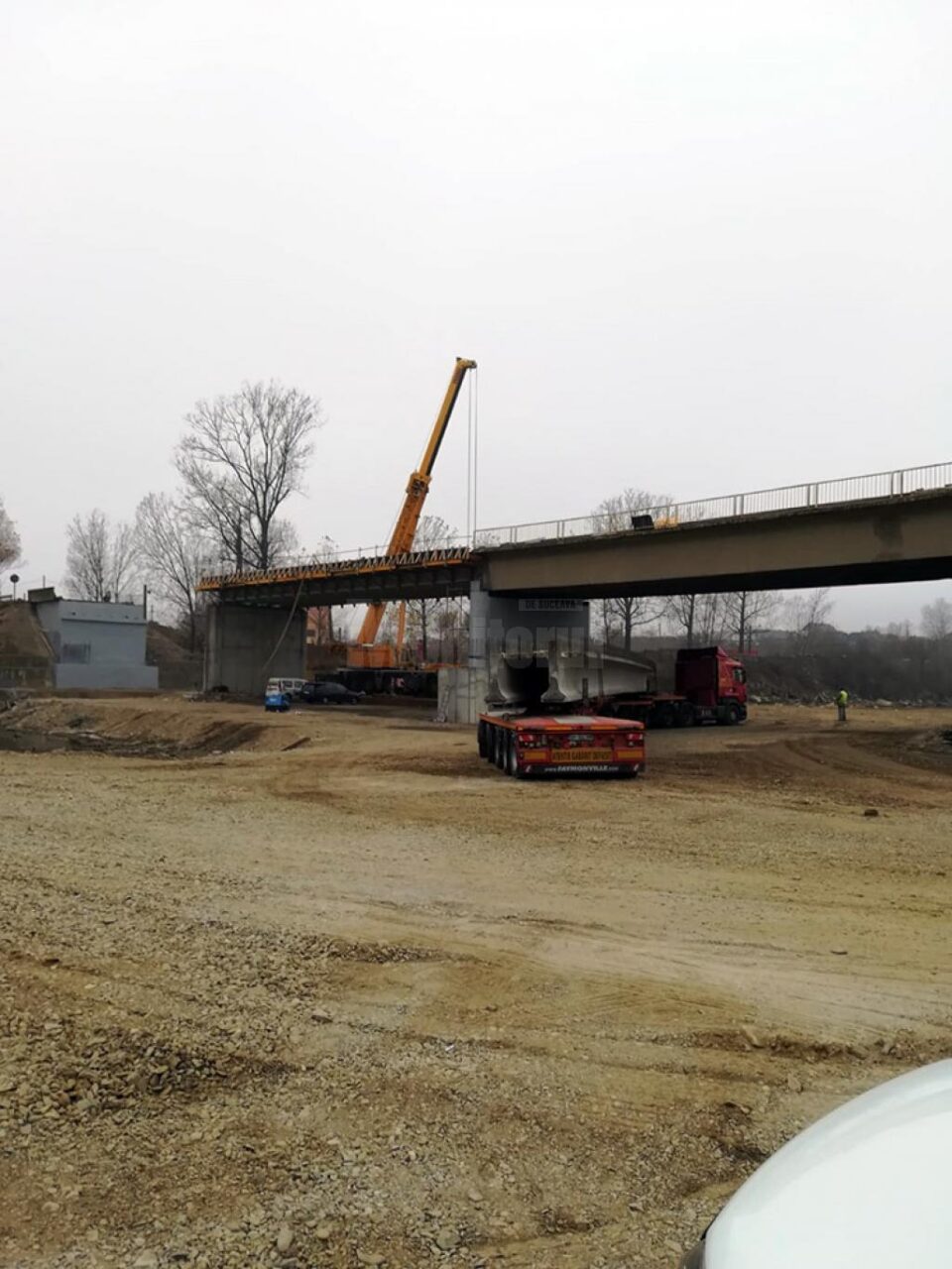 Lucrările la podul mare au progresat vizibil