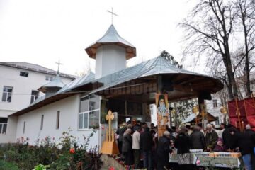 Biserica aflată în curtea Spitalului Vechi sărbătorește vineri hramul Sf. Nectarie din Eghina