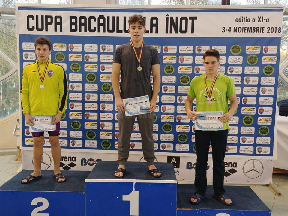Calin Moscaliuc, locul I si Ionut Socoliuc, Locul III la 100 metri liber