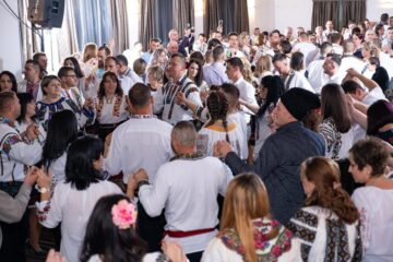 Taraful Florin Mucea, concert de excepție la „Seara costumului popular”, eveniment organizat la Londra