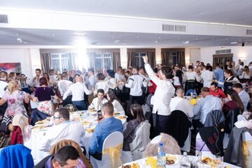 Taraful Florin Mucea, concert de excepție la „Seara costumului popular”, eveniment organizat la Londra