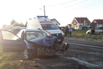Trei persoane au fost rănite în accident