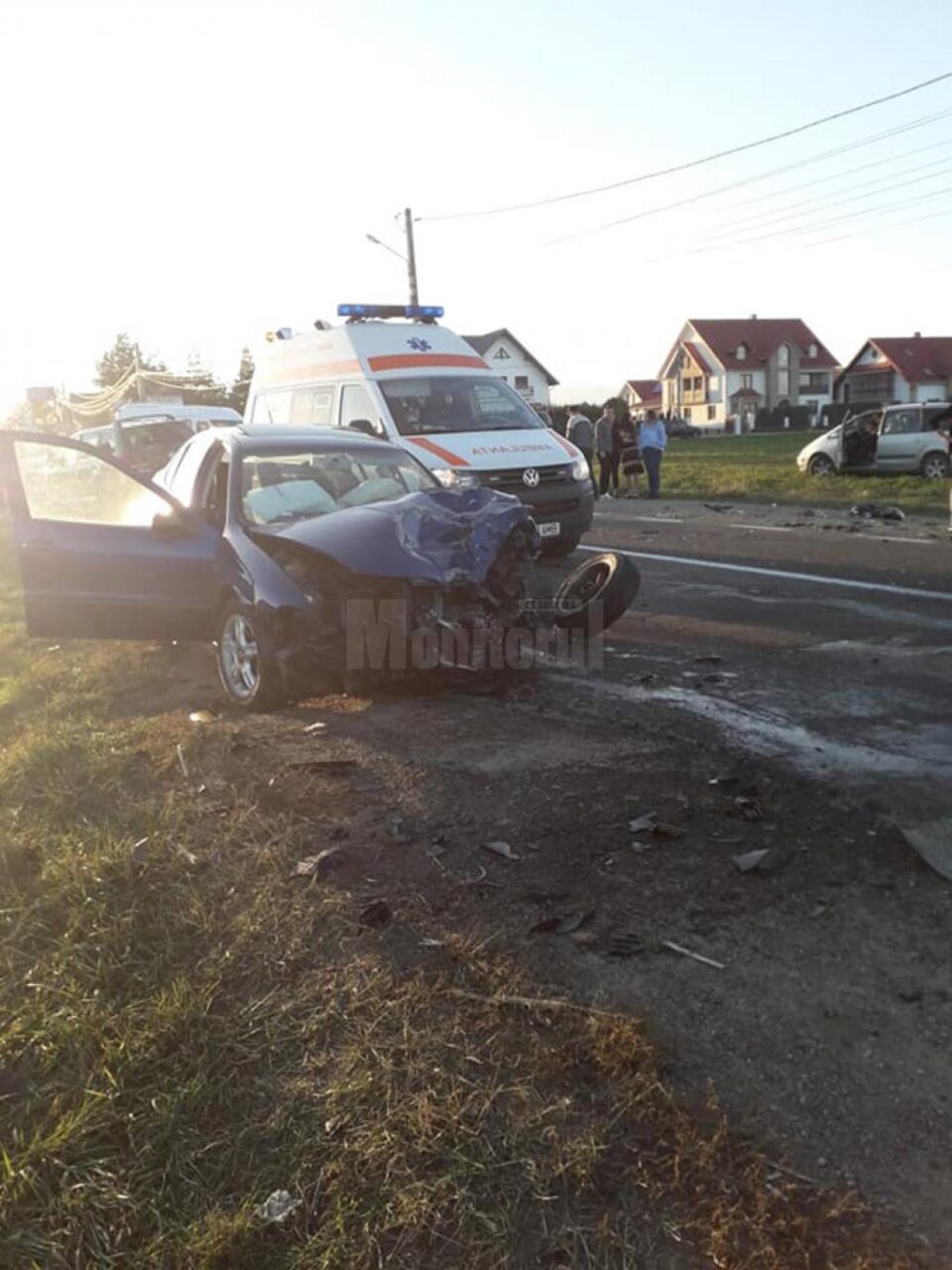 Accidentul a fost produs de șoferul autoturismului Seat, care a pătruns pe contrasens