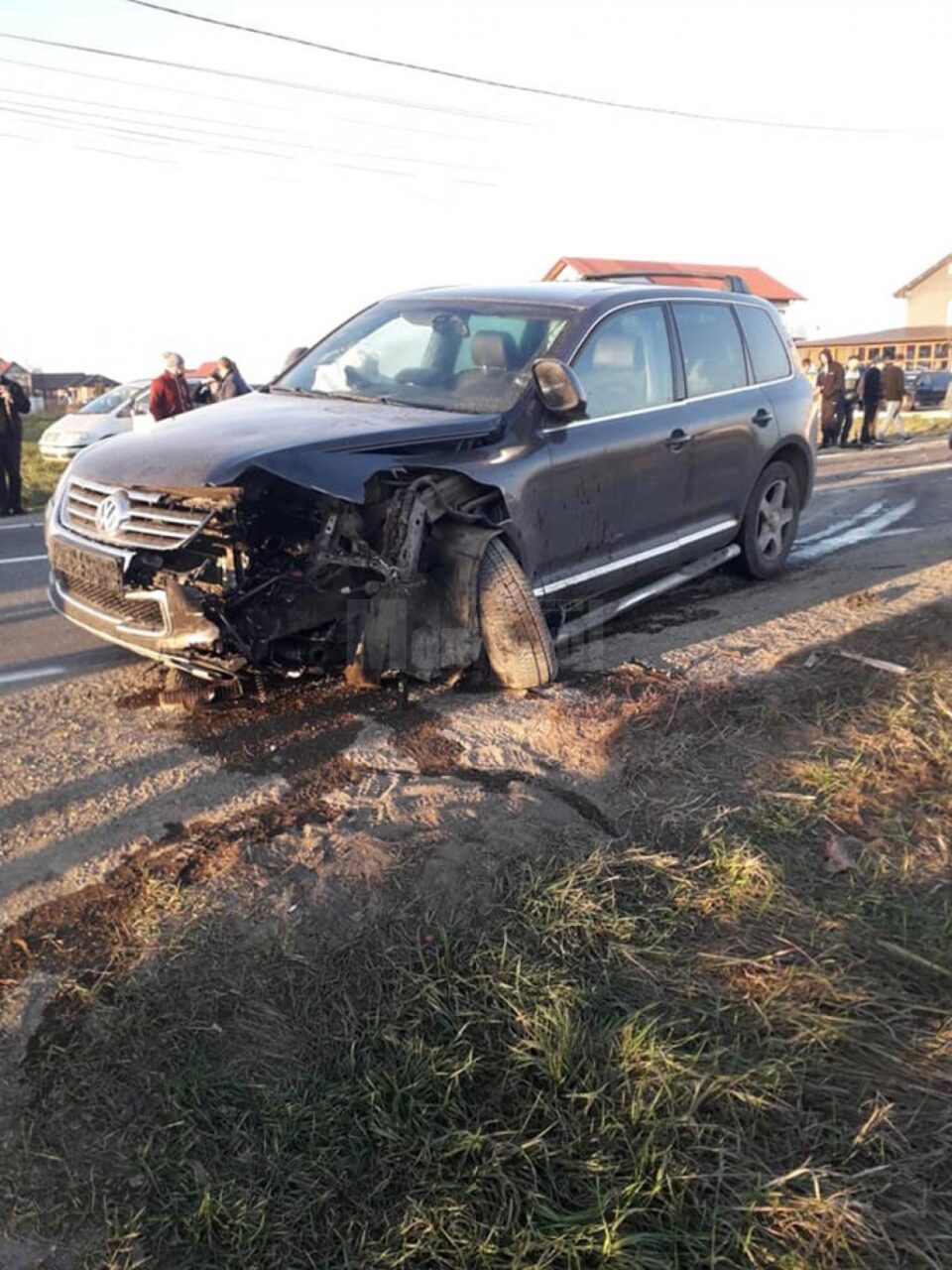 Accidentul a fost produs de șoferul autoturismului Seat, care a pătruns pe contrasens