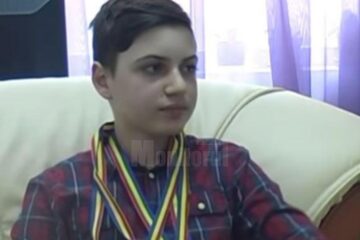 Paul Burcă, din clasa a VII-a, de la Școala Gimnazială Nr. 1 din Vatra Dornei, a obținut Premiul I în cadrul Concursului Național de Fizică „Evrika”