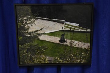 Pulsul vieții în mănăstirile din Bucovina, surprins de celebrul fotograf Oliver Mark, în 31 de instantanee