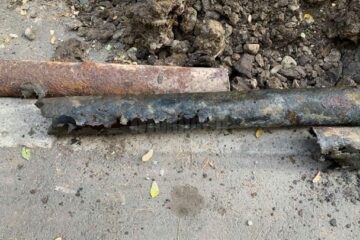 Conductele de termoficare au un grad de uzură foarte avansat, cedând ușor la