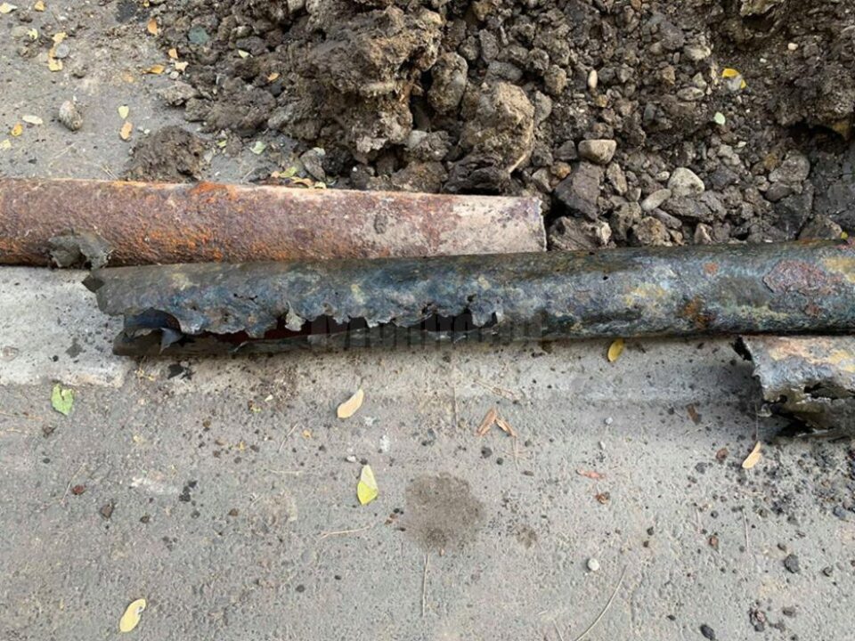 Conductele de termoficare au un grad de uzură foarte avansat, cedând ușor la