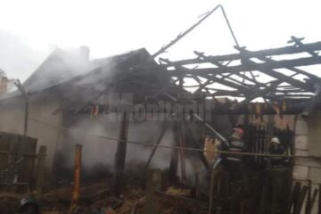 Două gospodării din Capu Codrului, afectate de un puternic incendiu