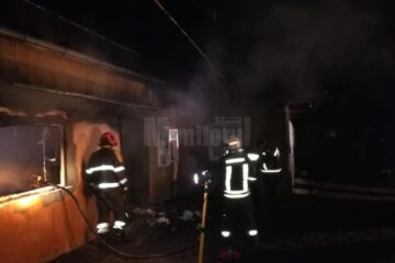 Bătrân de 88 de ani, mort într-un incendiu care i-a cuprins locuința