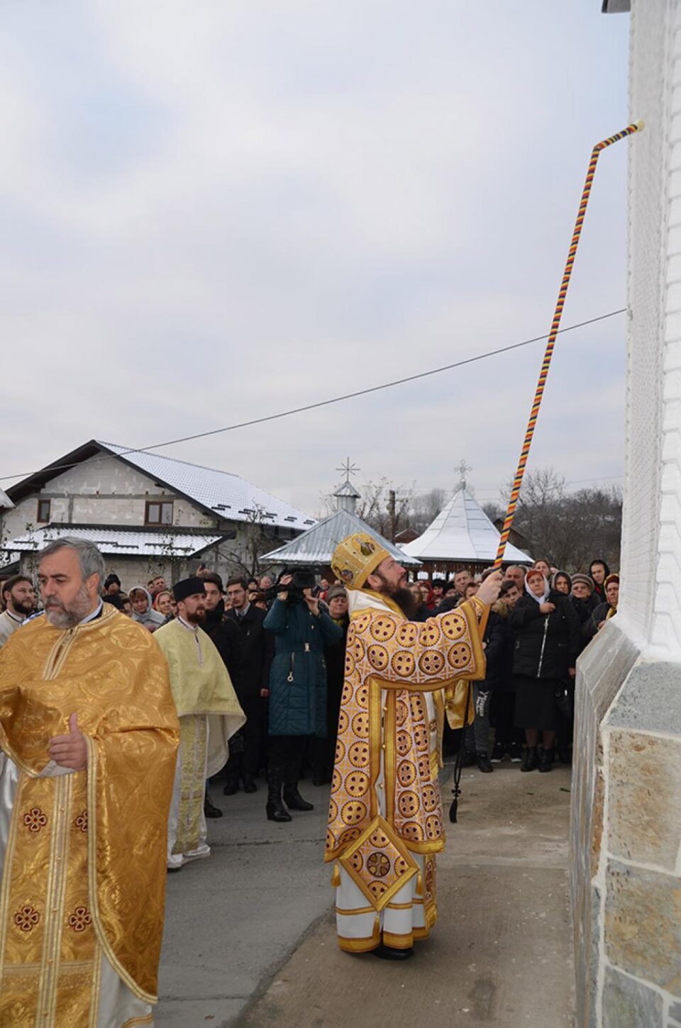 Biserica din Pleșești a fost resfințită