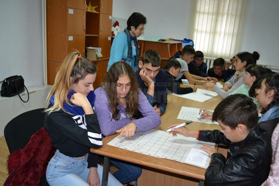 Proiectul „Adolescență fără violență!”, la Centrul Școlar „Sf. Andrei” din Gura Humorului
