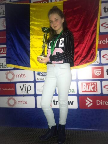 Medalii pentru sportivii de la Clubul ACS Invictus Moldovița la un concurs desfășurat în Serbia
