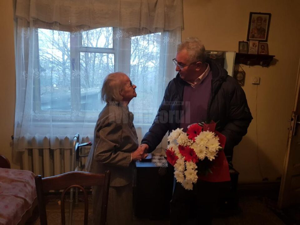 Lucia Bohatereț, educatoare, cel mai în vârstă sucevean - 101 ani