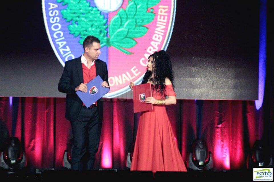 Andrea Sarti și Tatiana Perhinschi, prezentatorii evenimentului caritabil de la Rimini Andrea Sarti și Tatiana Perhinschi, prezentatorii evenimentului caritabil de la Rimini