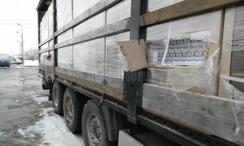 Țigările erau ascunse in coletele cu materiale de construcții
