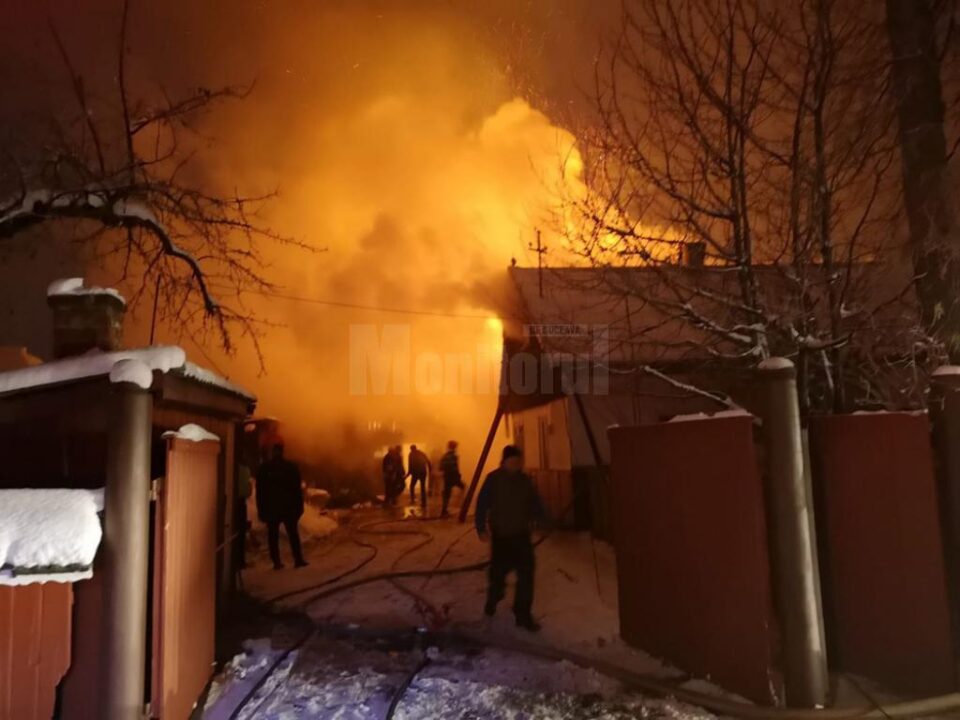 ncendiu violent, izbucnit în toiul nopții, stins de pompieri după cinci ore de muncă