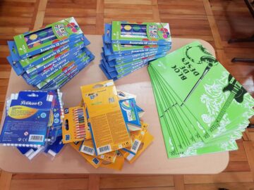 Daruri pentru preșcolarii de la Șcheia din partea elevilor de la Școala „Miron Costin” și Colegiul „Ștefan cel Mare”