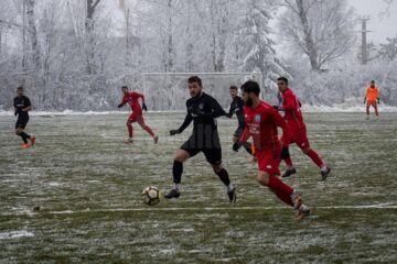 Cerlinca a deschis scorul in intalnirea cu CSM Focsani. Foto Victor Stefan
