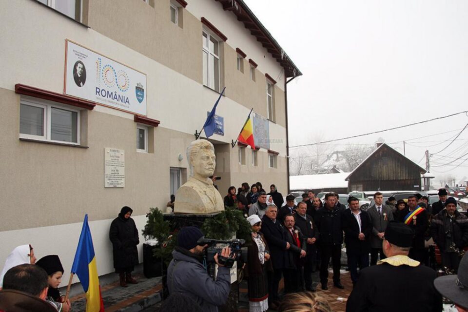 Bustul lui George Tofan, dezvelit la școala din Bilca