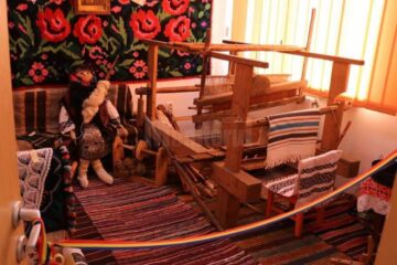 Imagini din interiorul muzeului amenajat la Zamostea