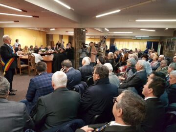 Ședință festivă de Consiliu Local și dezvelirea unei plăci de aniversare a Centenarului, la Primăria Suceava