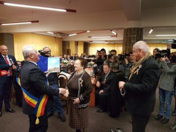 Ședință festivă de Consiliu Local și dezvelirea unei plăci de aniversare a Centenarului, la Primăria Suceava