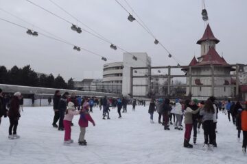 Patinoarul Areni se deschide de Ziua Bucovinei