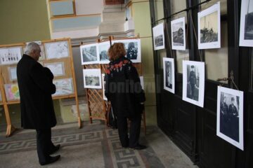 O expoziție cu 177 de fotografii inedite, de acum 100 de ani, poate fi admirată în Sala de Bal a Gării Burdujeni