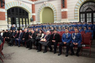 O expoziție cu 177 de fotografii inedite, de acum 100 de ani, poate fi admirată în Sala de Bal a Gării Burdujeni