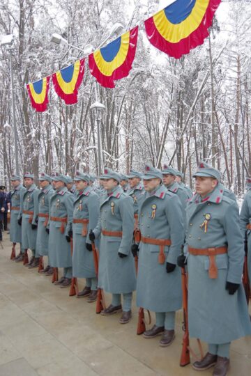 Statuia ecvestră a lui Ștefan cel Mare, reinaugurată de Ziua Bucovinei, cu cântece patriotice și artificii tricolore