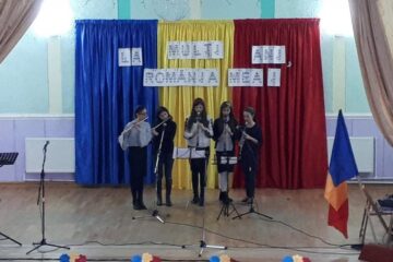 Elevii și cadrele didactice de la școlile din Salcea, Văratec, Prelipca au sărbătorit recent Centenarul Marii Uniri și Ziua Bucovinei