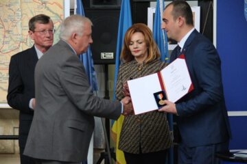 O expoziție cu 177 de fotografii inedite, de acum 100 de ani, poate fi admirată în Sala de Bal a Gării Burdujeni