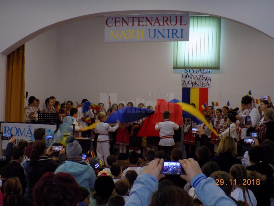 Ziua Națională a României, marcată la școala din Zvoriștea