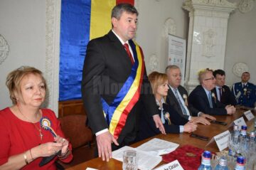 Inițiatorii Proiectului ansamblului monumental al elitelor din Fălticeni au primit titlul de Cetățean de Onoare