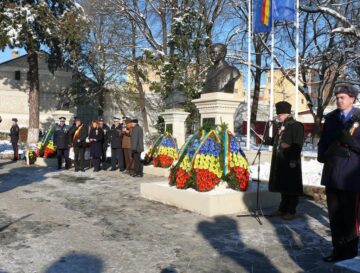 La Fălticeni a fost inaugurat grupul statuar „Altarul Eroilor”