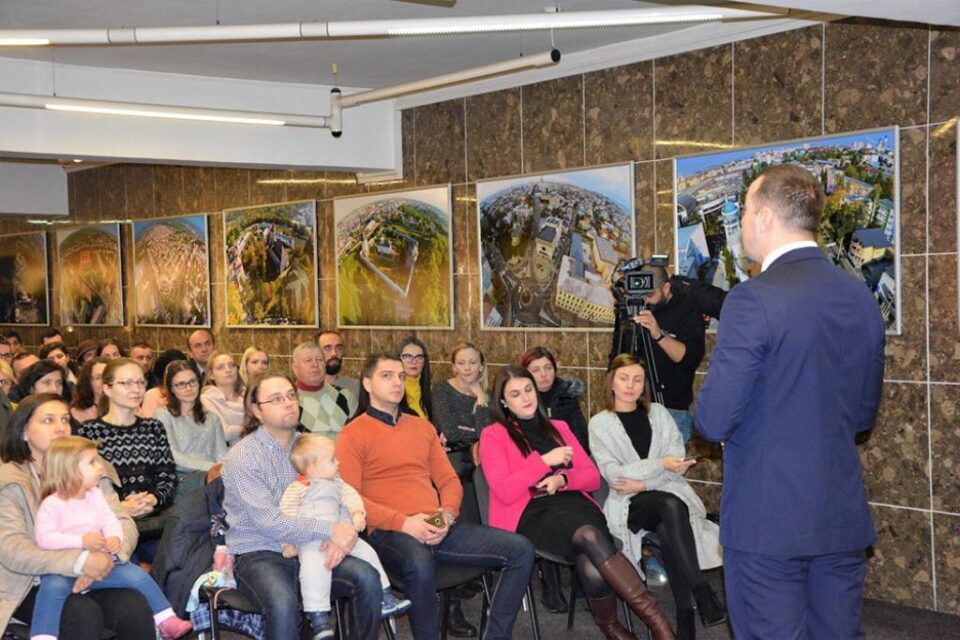 Cheile noilor locuințe ANL au fost împărțite vineri, la sediul Primăriei Suceava