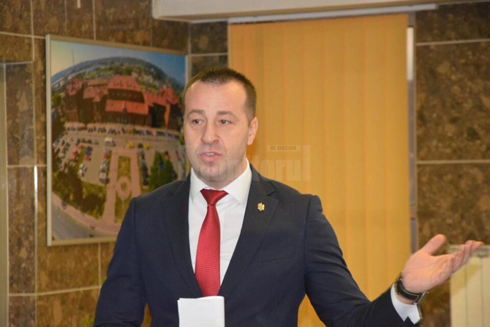 Cheile noilor locuințe ANL au fost împărțite vineri, la sediul Primăriei Suceava