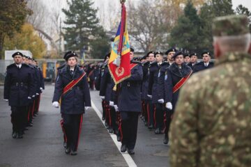 Elevii Colegiului Național Militar din Câmpulung au participat anul acesta, în premieră, la parada militară de la București Foto: Alexandru Helerea