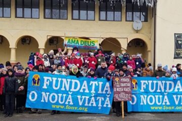 Fundația Umanitară “O Nouă Viață” Siret a organizat luni, 3 decembrie, între orele 09:00 – 10:00, marșul “Egal e Normal”